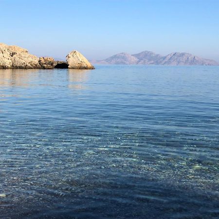 Hotel George Ágios Kírykos Dış mekan fotoğraf