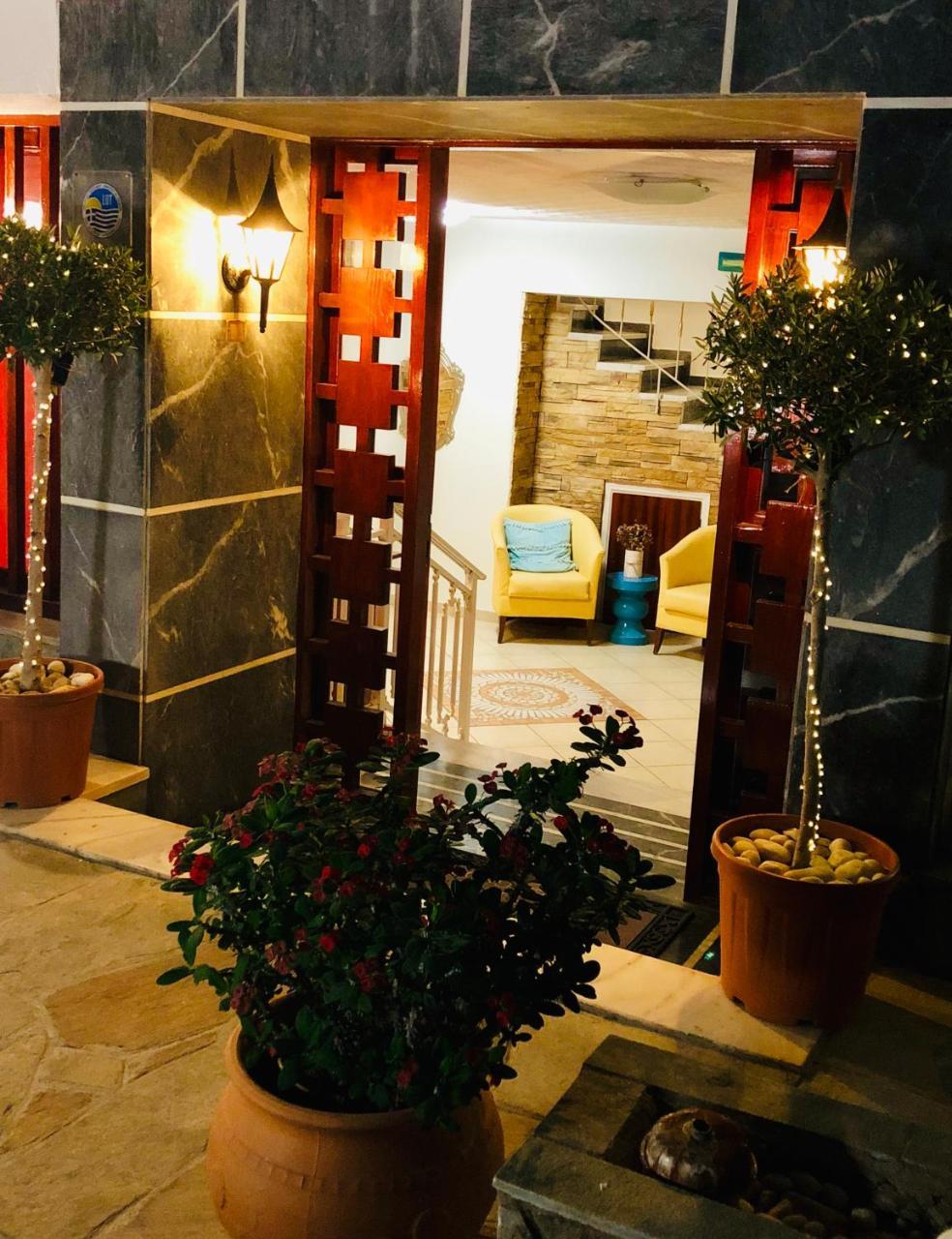 Hotel George Ágios Kírykos Dış mekan fotoğraf